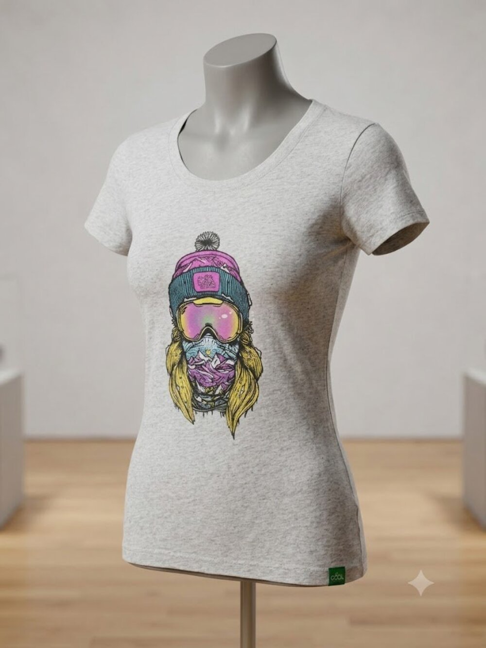 Wild Tribute Women's Tri-Blend Graphic Tee S Heather Gray Ski Goggles Beanie
